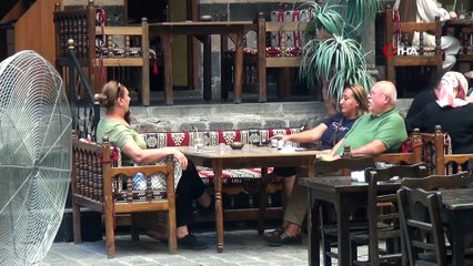 Terörün yerini huzura bıraktığı Diyarbakır'da tarihi mekanlar dolup taştı