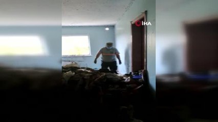 60 yaşındaki kadının evinden 4 kamyon çöp çıktı