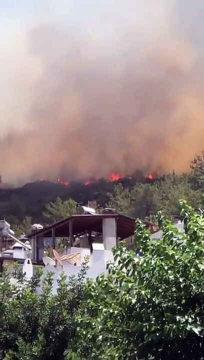 Son dakika: Bodrum'da yangın ve patlama sesi!