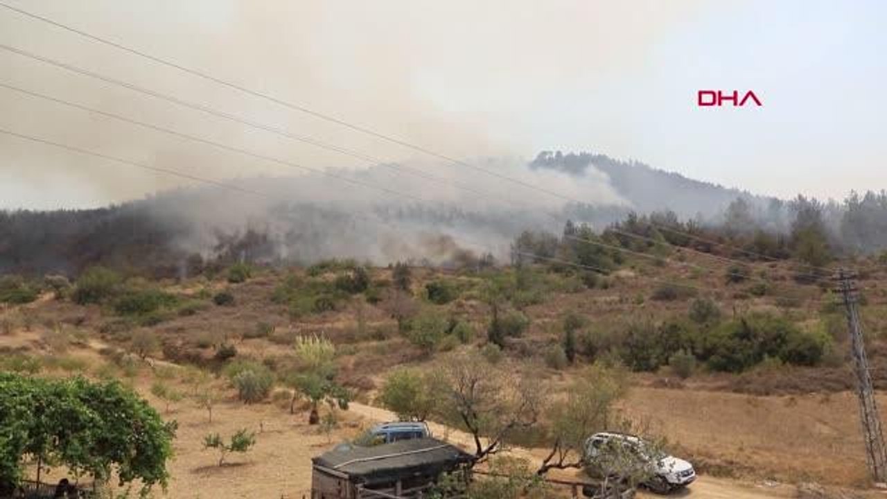 MERSİN BÜYÜKŞEHİR İTFAİYESİ ORMAN YANGINLARINDA GECE GÜNDÜZ GÖREV YAPIYOR