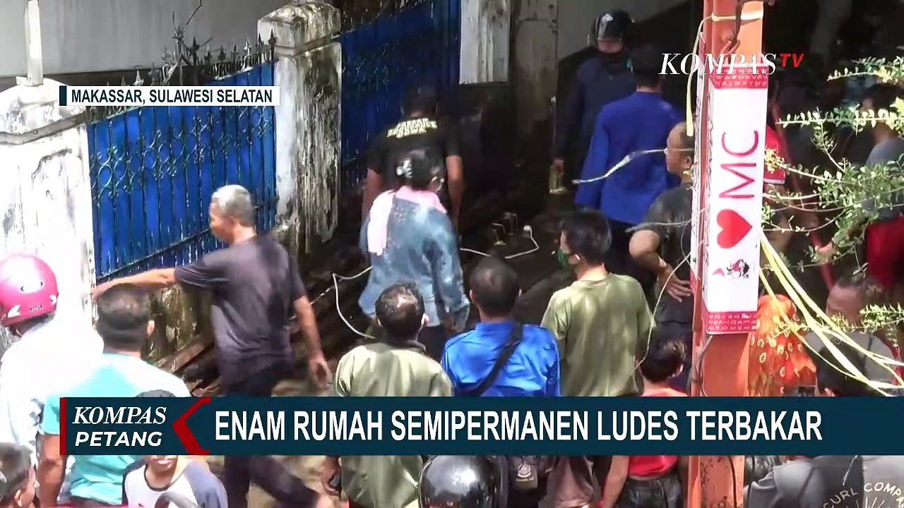Jalan Sempit, Damkar Sulit Padamkan Enam Rumah yang Terbakar di Makassar