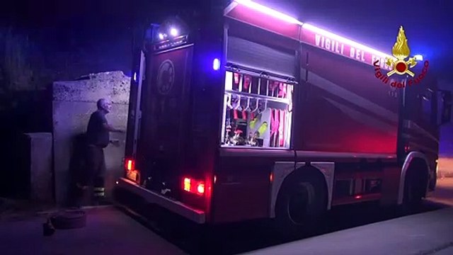 Incendi boschivi, Vigili del Fuoco intervengono tra Piana degli Albanesi ed Altofonte (Palermo)