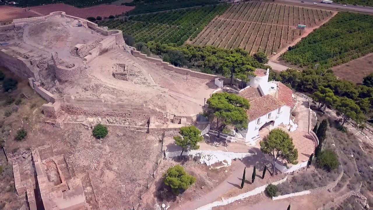 Chateau et Ermitage de la Magdalena - Espagne (drone)