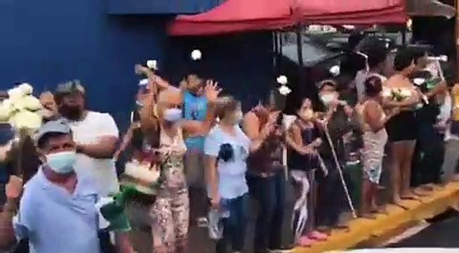 Inicia recorrido en Villa Juana con restos del emblemático merenguero Johnny Ventura