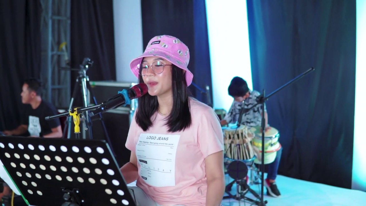 ADUH MAMAE Koplo  Della Monica