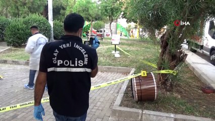 İzmir’de parkı kana buladılar: 1 ölü, 3 yaralı