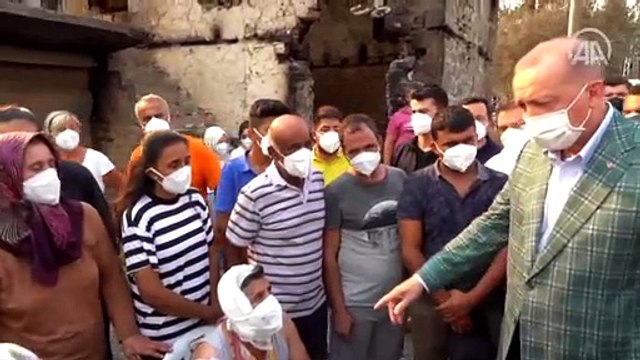 Cumhurbaşkanı Erdoğan, orman yangınlarından etkilenen vatandaşlarla bir araya geldi