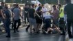 Taksim Meydanı'nda kadınların saç saça baş başa kavgası kamerada