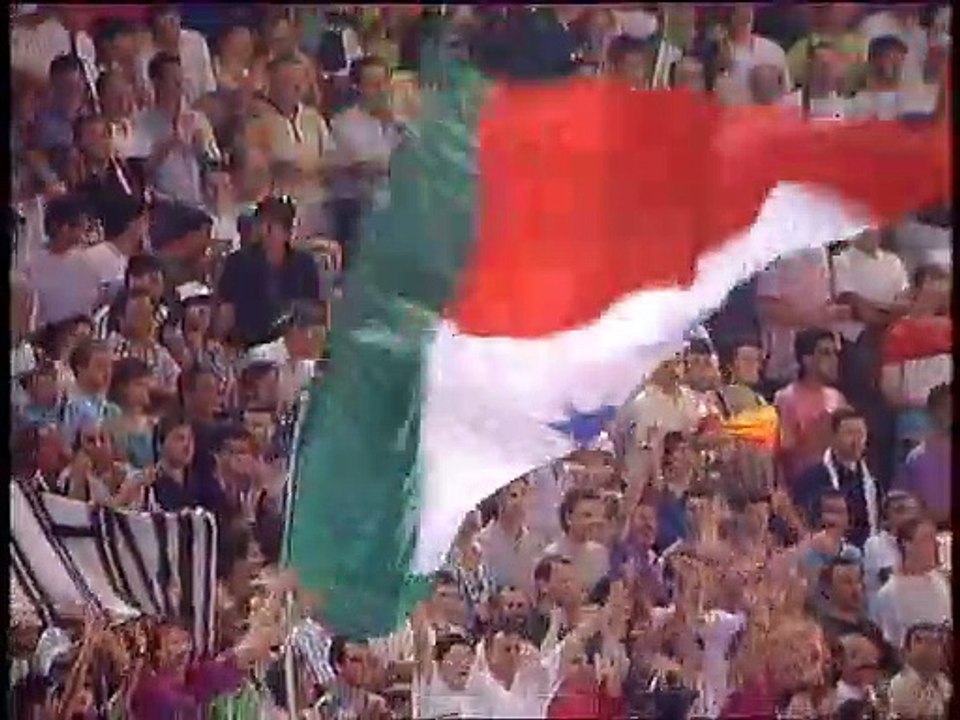 ITALIE  -  EIRE    -  1990  -