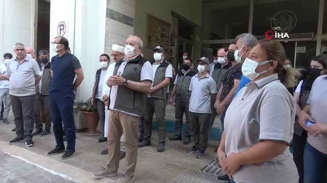 Hayatını kaybeden işçiler için düzenlenen törende mesai arkadaşları gözyaşlarını tutamadı