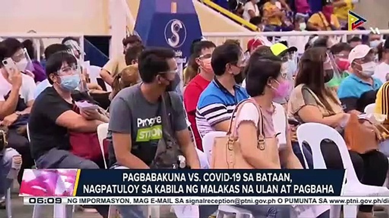 Pagpapabakuna vs COVID-19 sa Bataan, nagpatuloy sa kabila ng malakas na ulan at pagbaha