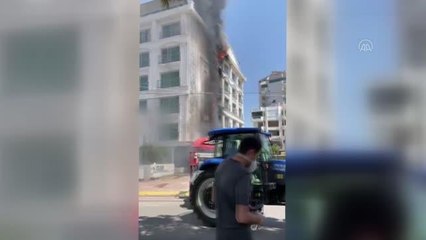 Son dakika... Muratpaşa'da bir otelde çıkan yangın hasara yol açtı