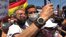 Sánchez dice que España ha resistido en pandemia pese a una oposición 