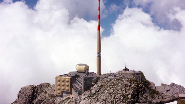 Un cañón láser para parar los rayos de truenos y tormentas
