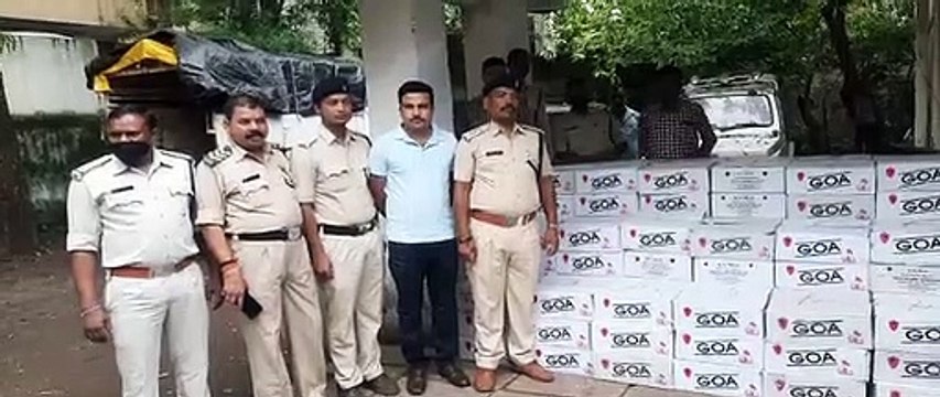 जबलपुर में भी चल रहा अवैध शराब का गोरखधंधा, चोरी-छिपे लाई गई११७० लीटर अंग्रेजी शराब जब्त, देखें वीडियो