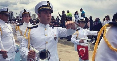 GÜNEY AFRİKA AÇIKLARINDA GEMİDE HAYATINI KAYBEDEN KAPTANIN CENAZESİ TÜRKİYE'YE GETİRİLDİ