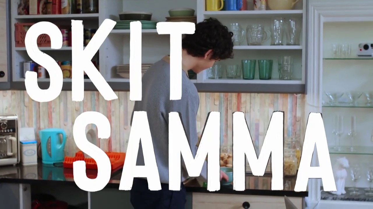 Skitsamma S01E04 - The group work (Eng Sub)