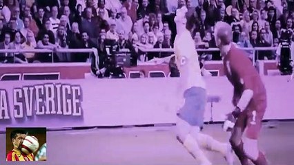 Top 10 Football Impossible Goals