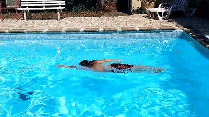 2012-07-31-Piscine Lucie-romaric-amelioration nage plongeaon - 08m10s