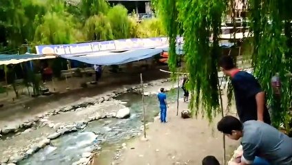 تصوير هروب الناس بي دقائق قليلة قبل الفيضانات في اوريكا الجمعة 31.7.2021