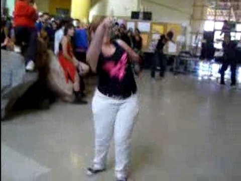 moi ki danse la tecktonik