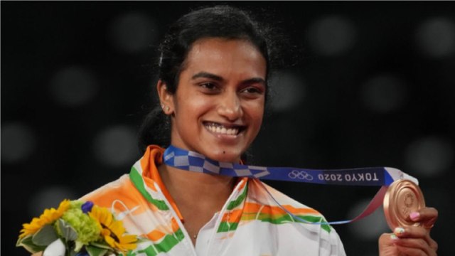 Will eat ice-cream with PM, says PV Sindhu