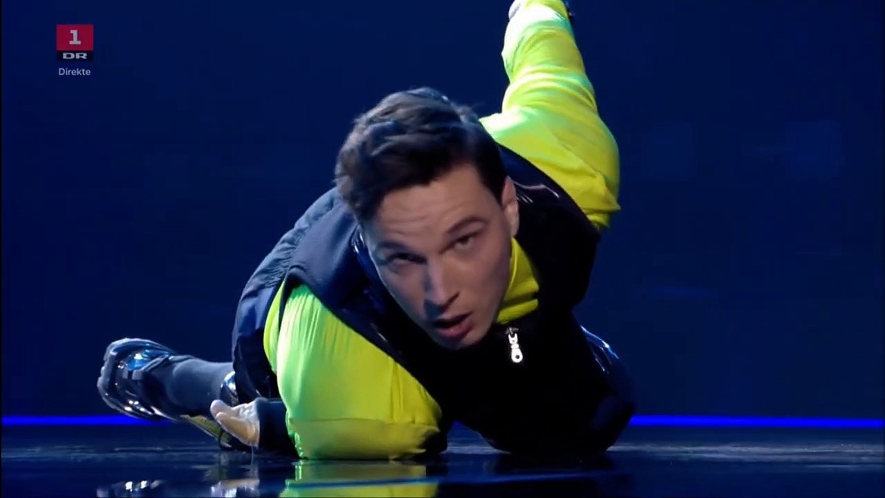 Redo & Eefje de Visser "Forward Unlimited" | Opening Act ~ Semifinal 2 | Eurovision Song Contest 2021 | DR1 - Danmarks Radio