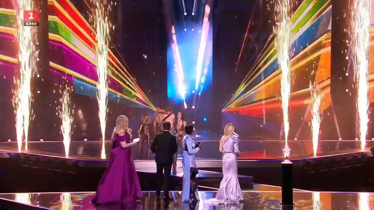 Damiano David med orderne; ROCK'N'ROLL DØR ALDRIG! | Måneskin | Eurovision Song Contest 2021 | DR1 - Danmarks Radio
