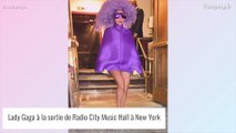 Lady gaga laisse entrevoir sa culotte dans les rues de new york