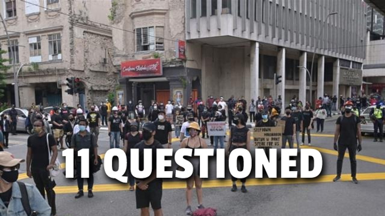 Police question #Lawan participants at Dang Wangi