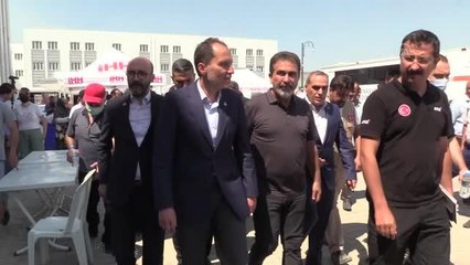 Yeniden Refah Partisi Genel Başkanı Fatih Erbakan, Manavgat'ta yangın bölgesinde inceleme yaptı