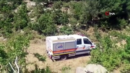 Ormanda cesedi bulunan Emine öğretmenin cansız bedeni adli tıp kurumuna gönderildi