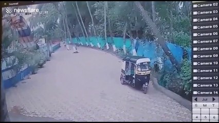 Ce conducteur de Tuk Tuk va avoir beaucoup de chance