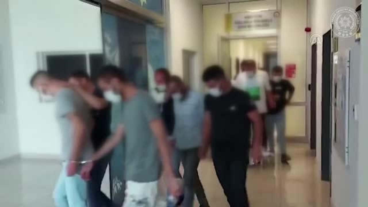 Son dakika haberi... Son bir haftada uyuşturucu operasyonlarında yakalanan şüphelilerden 27'si tutuklandı