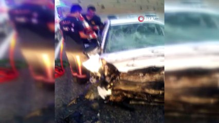 İki otomobil kafa kafaya çarpıştı:3 ölü, 4 yaralı