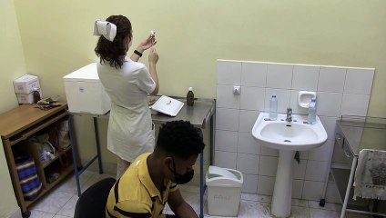 Havana vacina grande parte da população em momento crítico