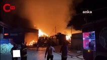 Çorlu'da geri dönüşüm fabrikası yanıyor