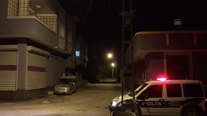 Karısını ve çocuklarını darp eden şüpheli, kapısı kırılarak girilen evde yakalandı