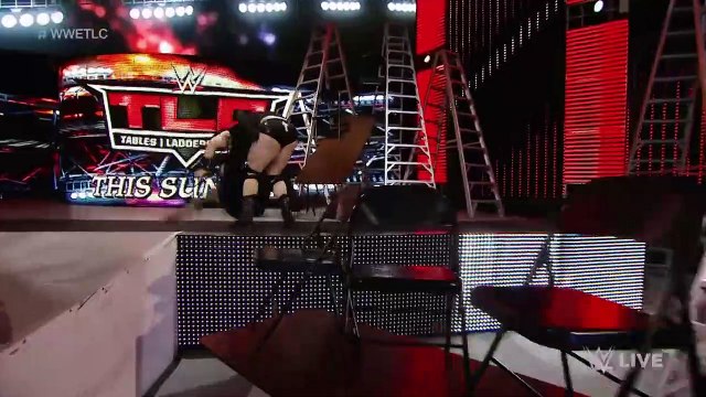 Roman Reigns incites a brawl with Sheamus_