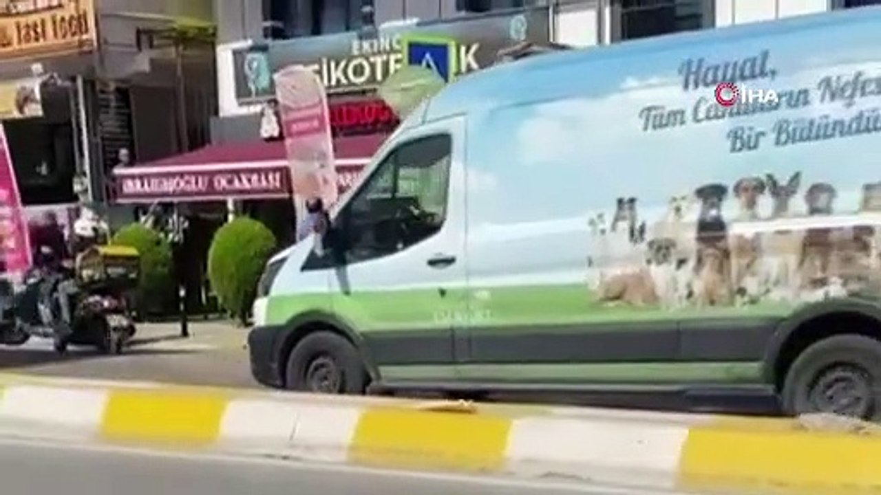 Esenyurt'ta park kavgasında ortalık savaş alanına döndü