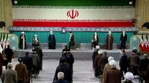 Son dakika haberleri... TAHRAN- İran'ın yeni Cumhurbaşkanı Reisi, mazbatasını Hamaney'den aldı