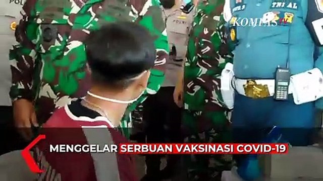 TNI Gelar Serbuan Vaksinasi di Sumedang