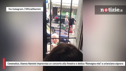 Download Video: Cesenatico, Gianna Nannini improvvisa un concerto alla finestra e dedica “Romagna mia” a una signora