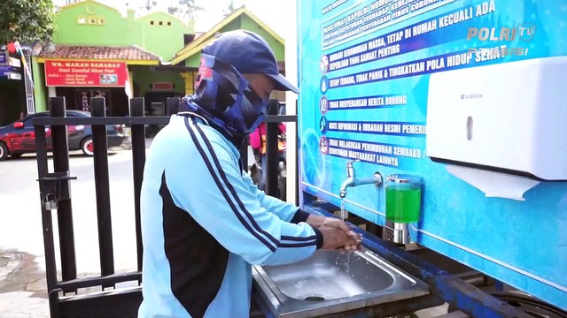 Polres Batang Distribusikan Bantuan Sosial Kepada warga yang Terdampak Covid-19