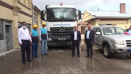 Son dakika... Çaldıran Belediyesi'nden Manavgat'taki yangın söndürme çalışmalarına destek