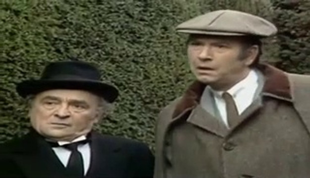 Carry On Laughing, S2/E2.  Kenneth Connor, Jack Douglas, Sherrie Hewson, Peter Butterworth, Joan Sims