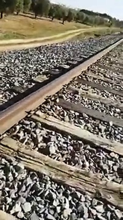 Mientras Sánchez entrega 1.700 millones de € a Cataluña para ampliar El Prat así están las vías de tren en Extremadura