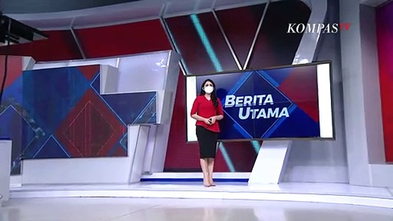 Truk Pasir Terjebak di Sungai Akibat Banjir Lah...