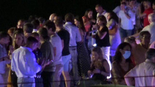 Primeras imágenes de Esther Doña y Santiago Pedraz, muy cómplices