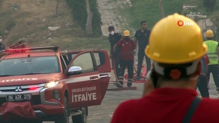 Çöketme'de yangına müdahale sürüyor